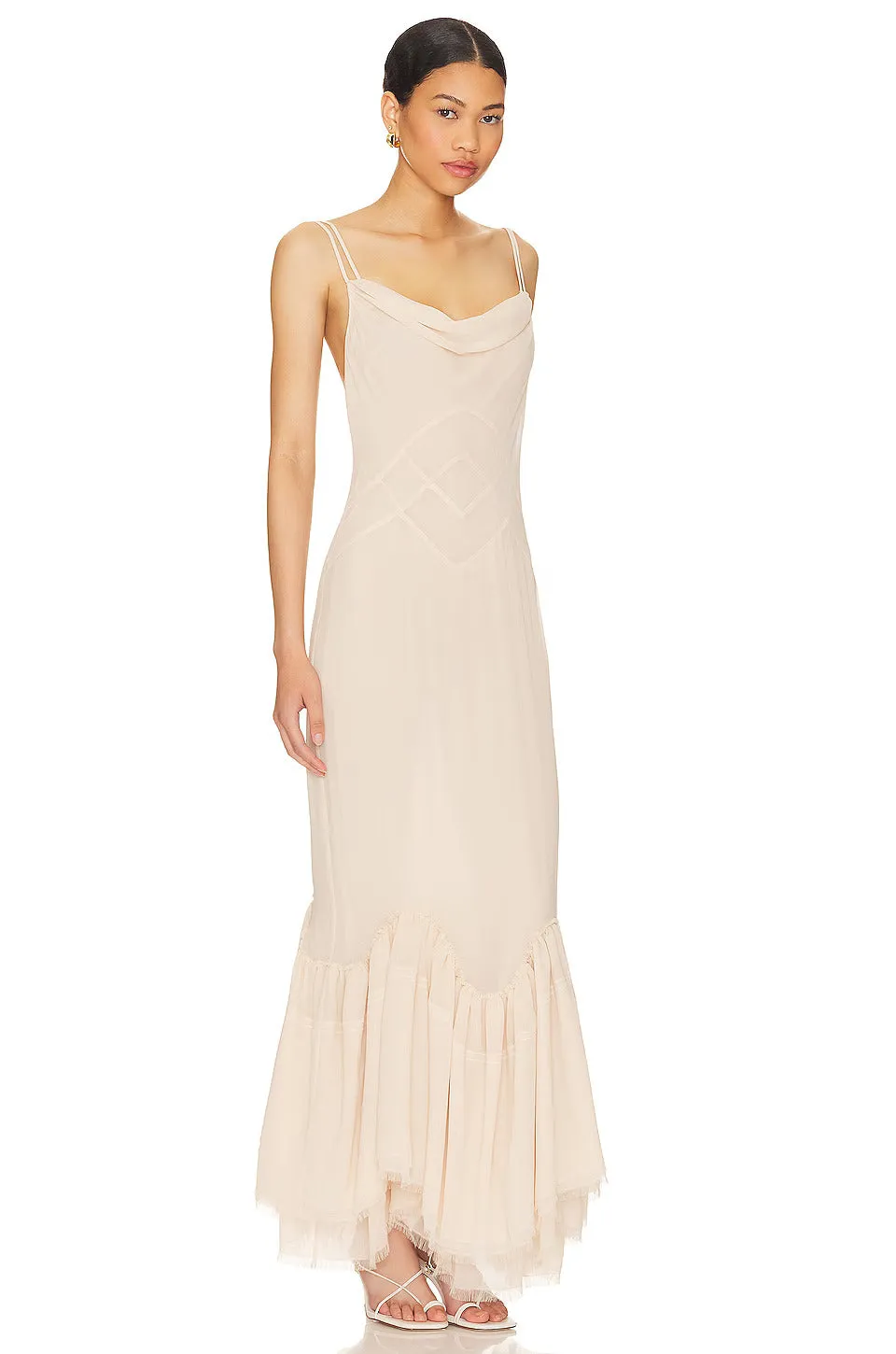 Amata Elegant Gown