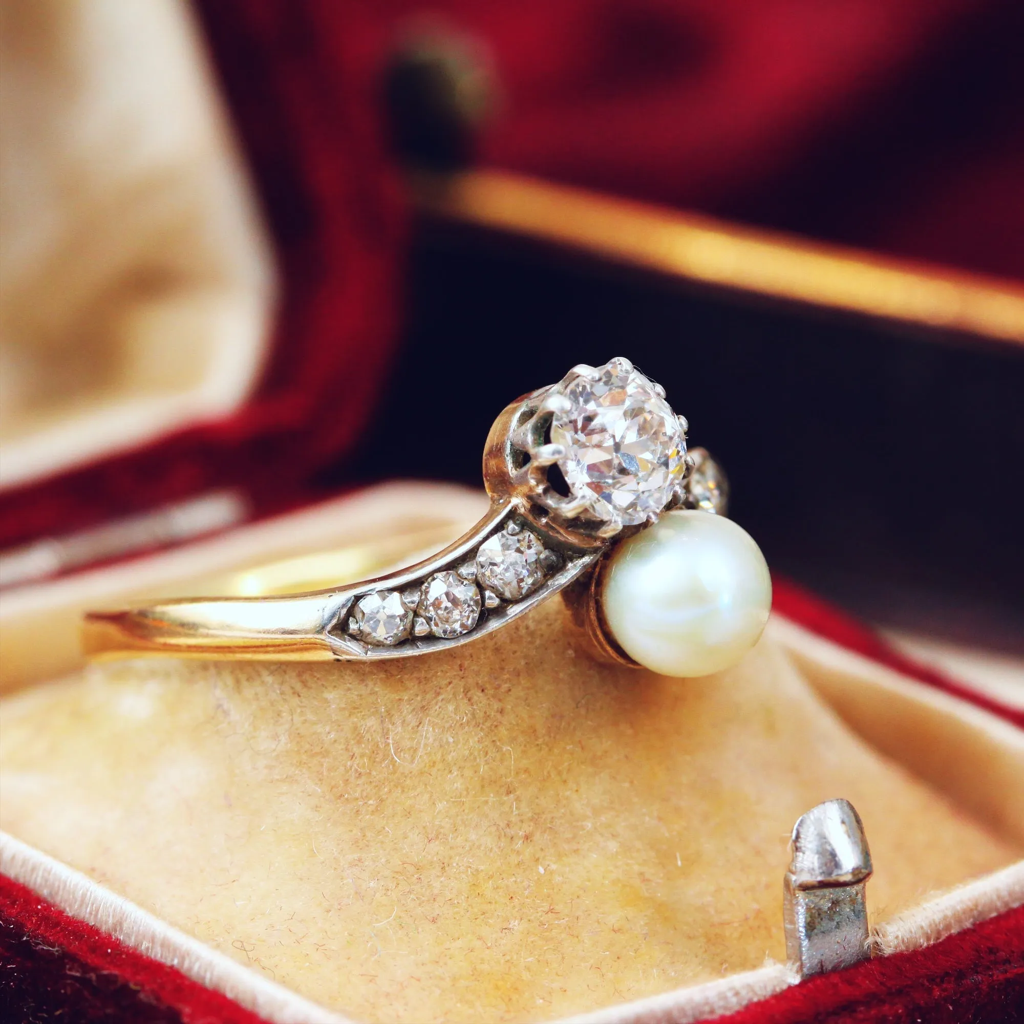 Beauteous Antique Pearl and Diamond Crossover Ring