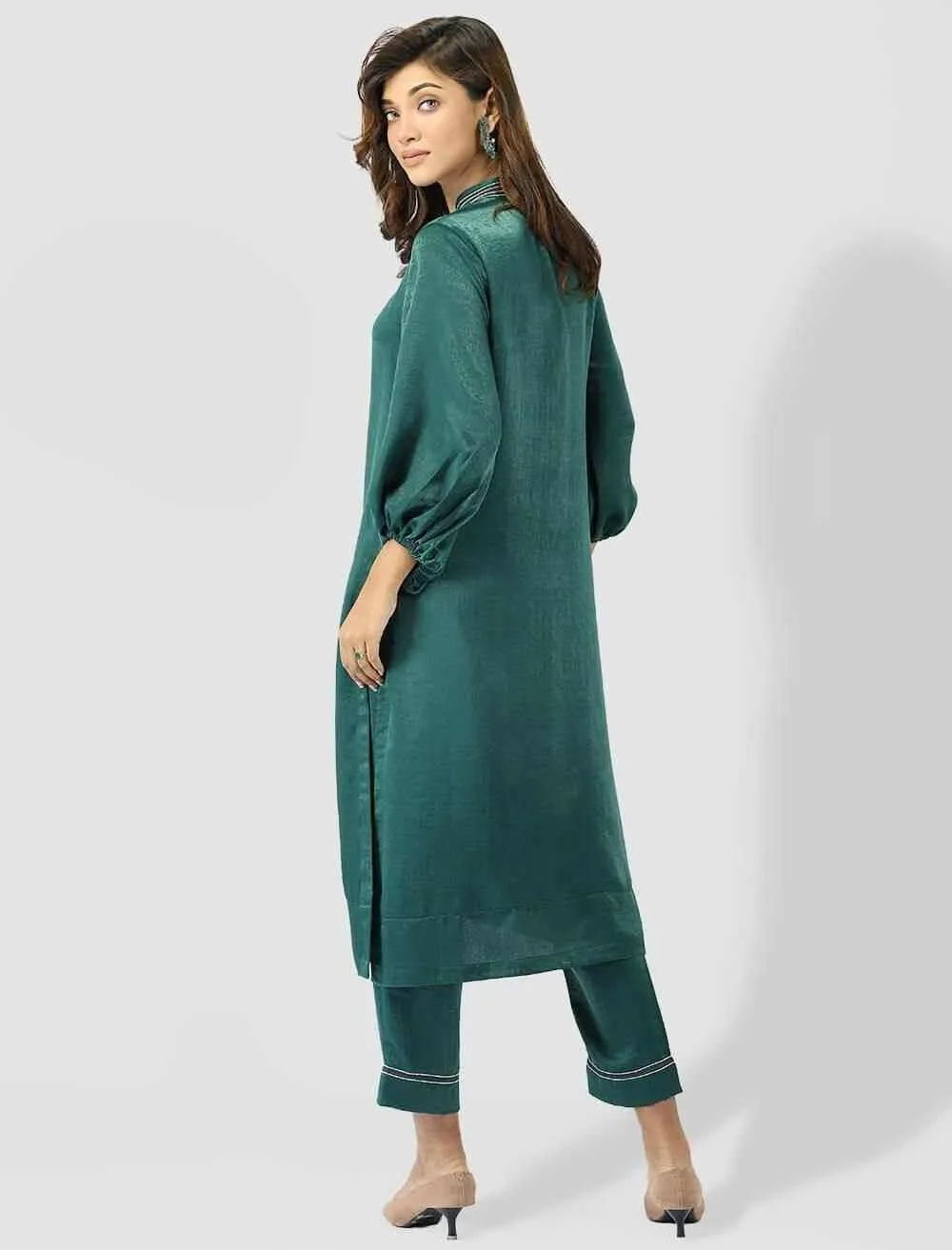 Elegant Kameez With Zardozi Button