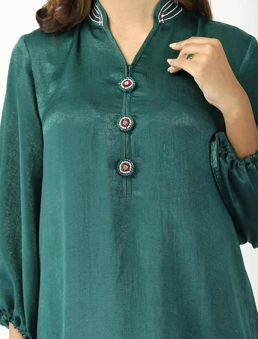 Elegant Kameez With Zardozi Button