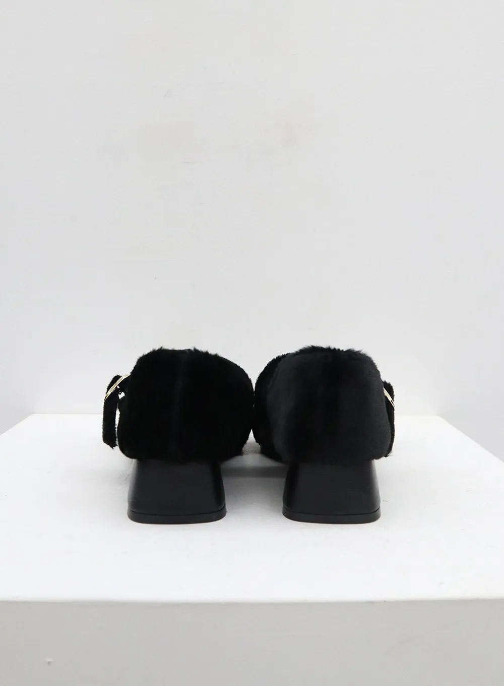 Faux Fur Buckle Shoes BD07