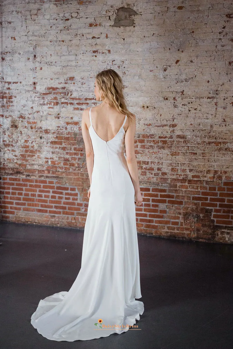 Fitted and Flare Round Neckline Wedding Dress