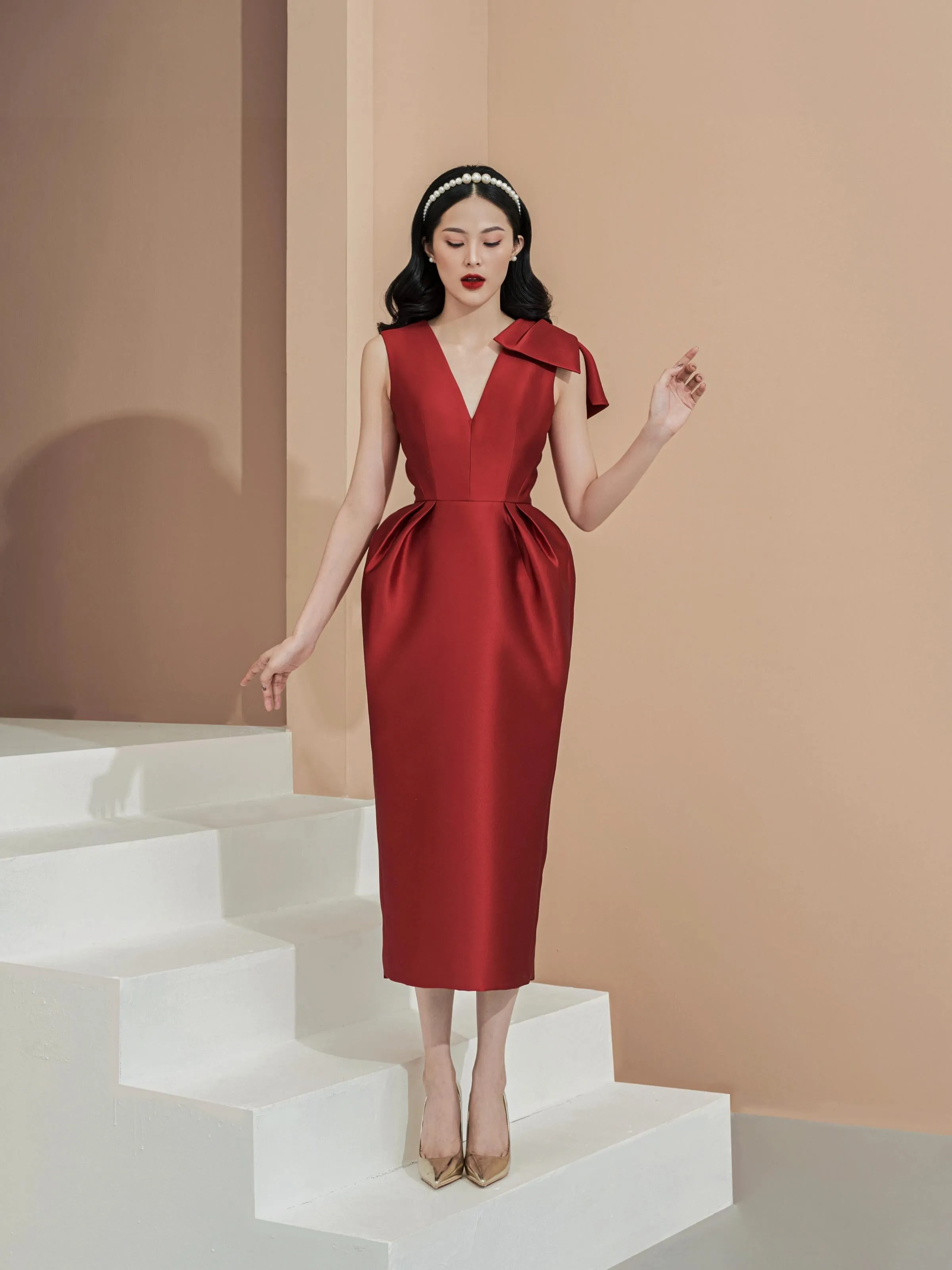 LUXURY RED ENGAGEMENT BOW MIDI DRESS - LUKA