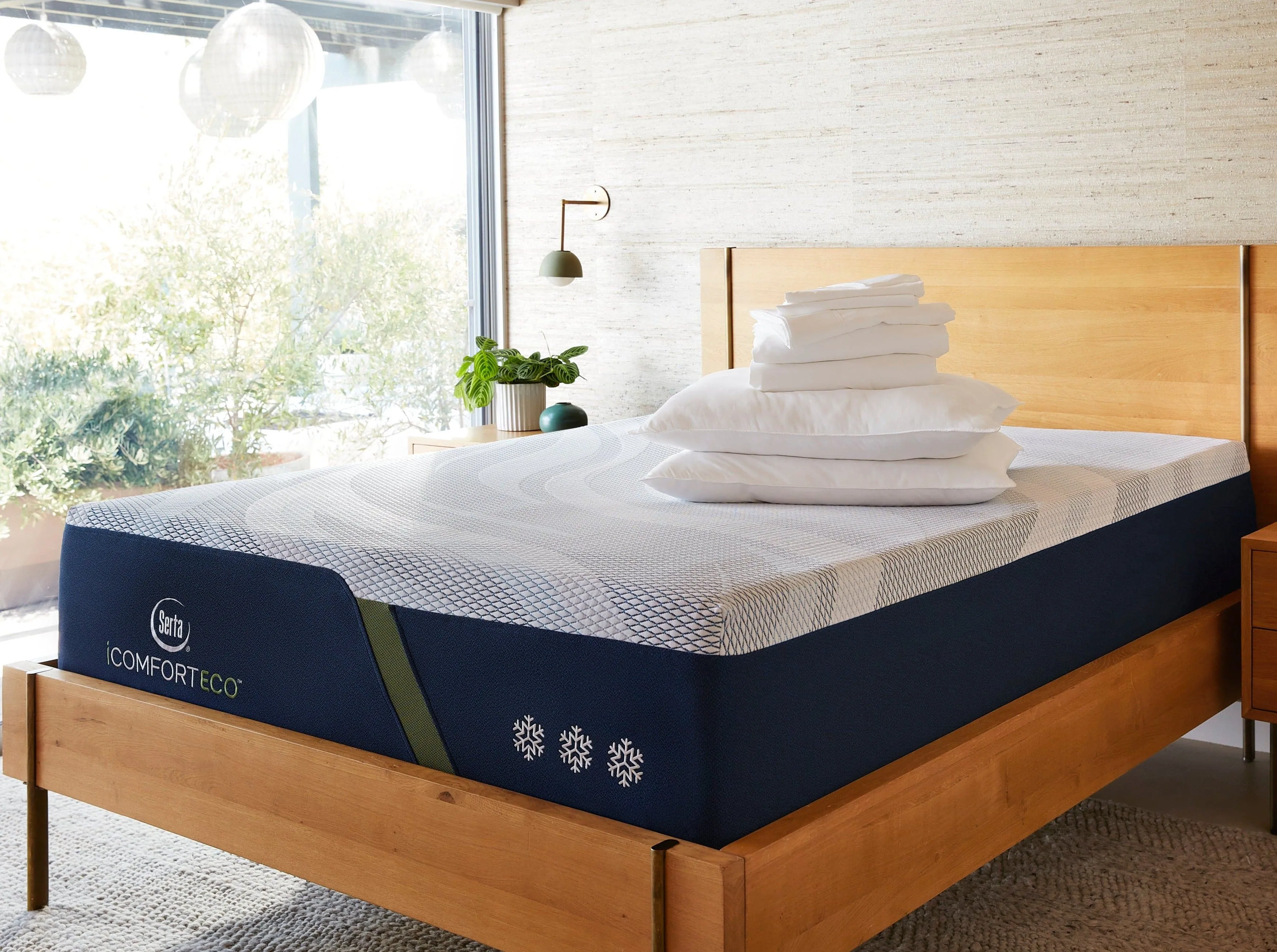 Serta® iComfort ECO F40HD 14.5" Plush Mattress